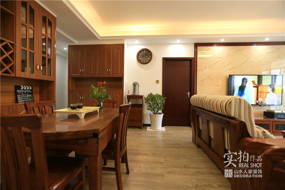 江南新天地130平新中式风格装修效果图(图6)
