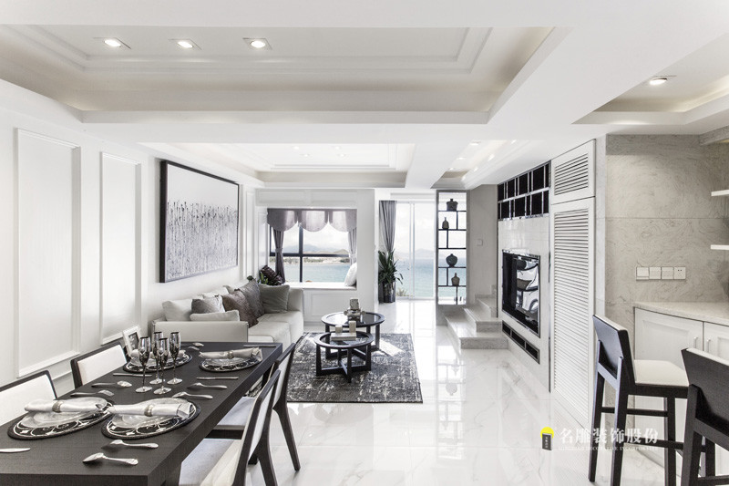 
这样的现代别墅装修实景图片，小编保证能美到你!