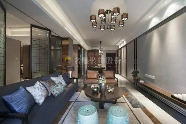 
这样做，最大化利用客厅装修空间！