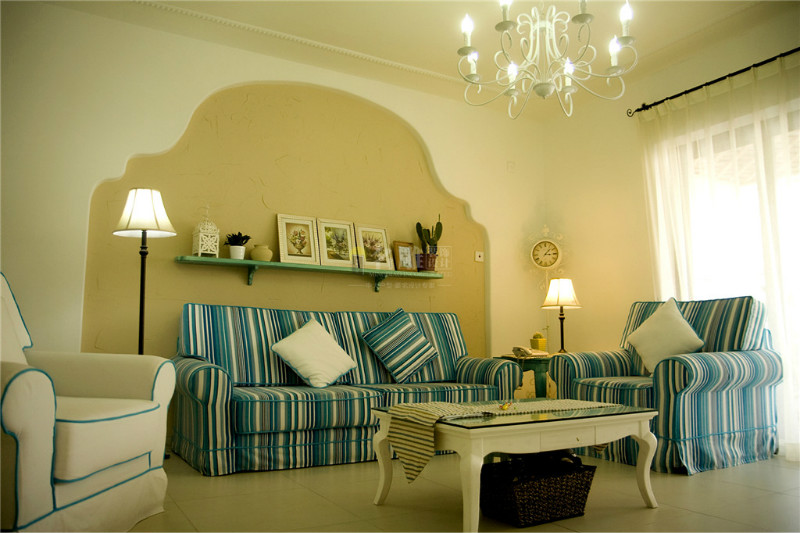 
地中海风格客厅，那片碧海蓝天让我沉醉!