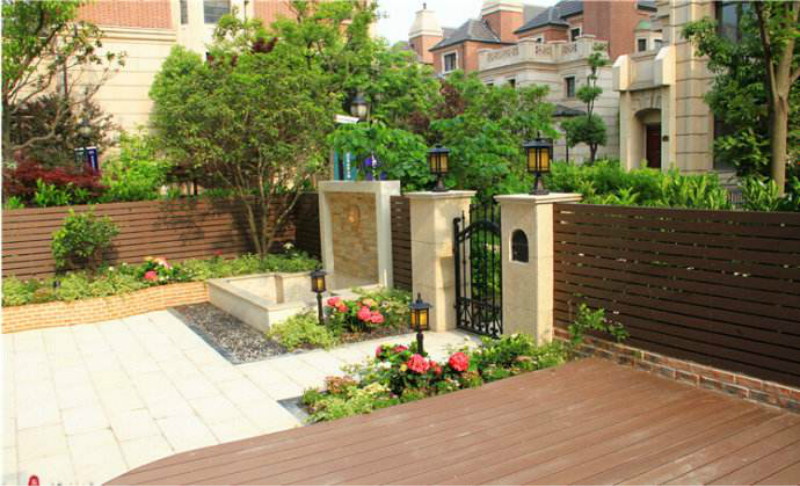 
还在羡慕别人家的别墅庭院装修？好看的庭院都是这样打