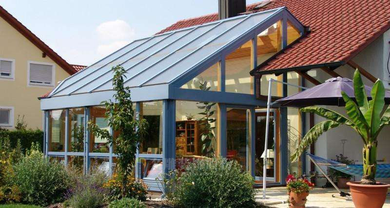 
别墅阳光房装修设计注意事项，让阳光“住”进家里!