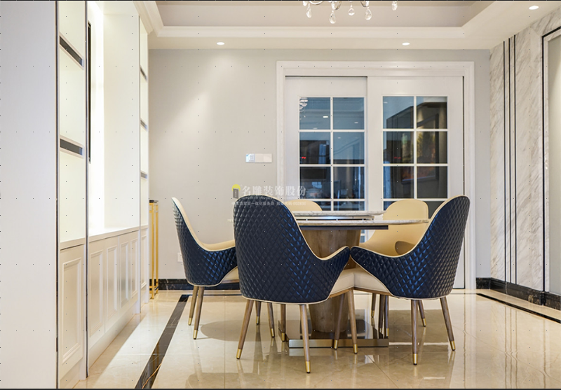 餐厅墙如何装饰