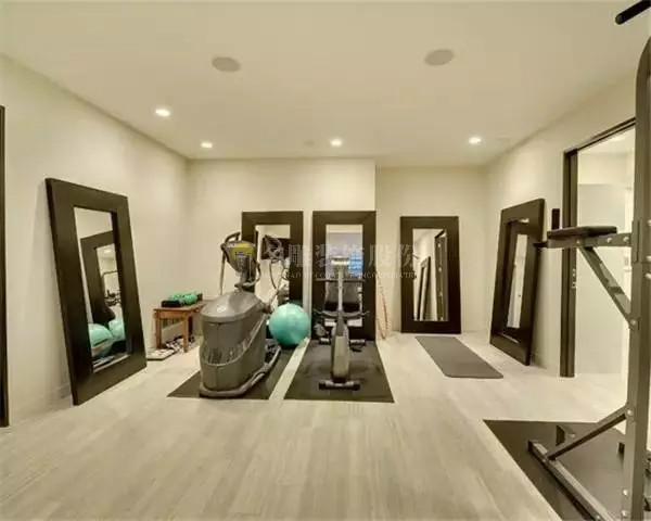 
不想去健身房？来看跃层健身房装修效果图吧!