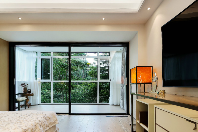 
阳台上放什么家具好？