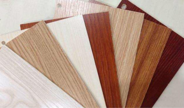 
免漆板和喷漆板哪个好？比较一下就知道答案了！